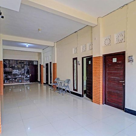 Oyo 91864 Holistic Stay Jimbaran Bagian luar foto