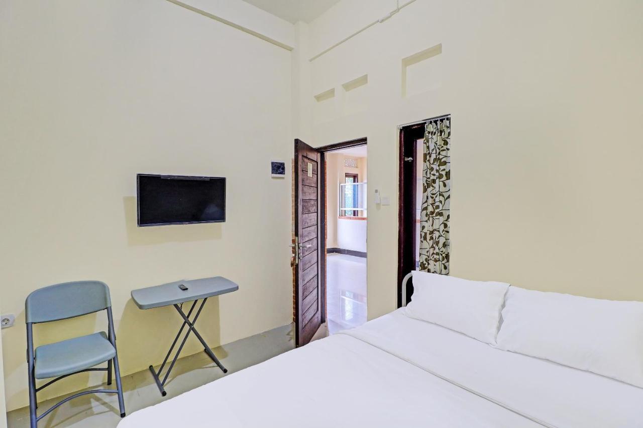 Oyo 91864 Holistic Stay Jimbaran Bagian luar foto