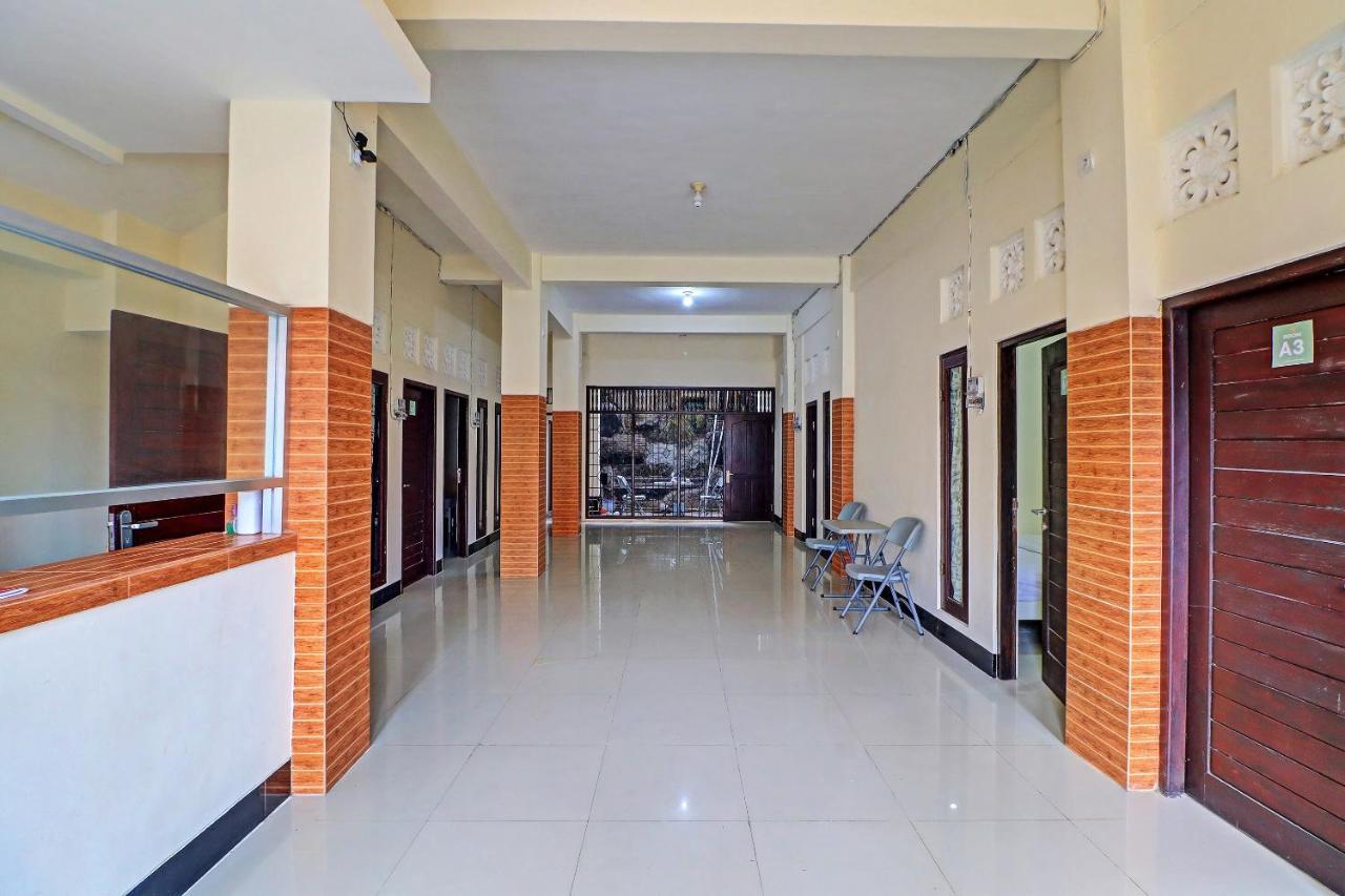 Oyo 91864 Holistic Stay Jimbaran Bagian luar foto