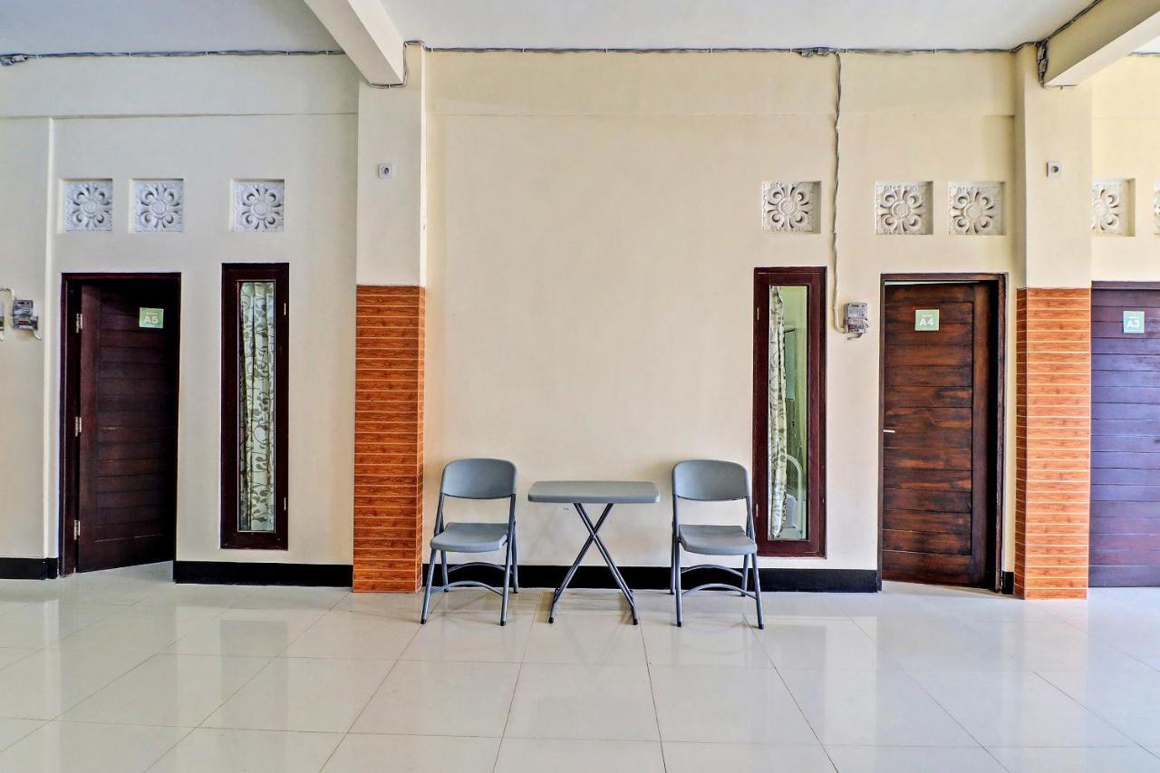 Oyo 91864 Holistic Stay Jimbaran Bagian luar foto