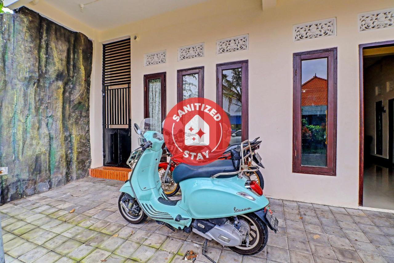 Oyo 91864 Holistic Stay Jimbaran Bagian luar foto