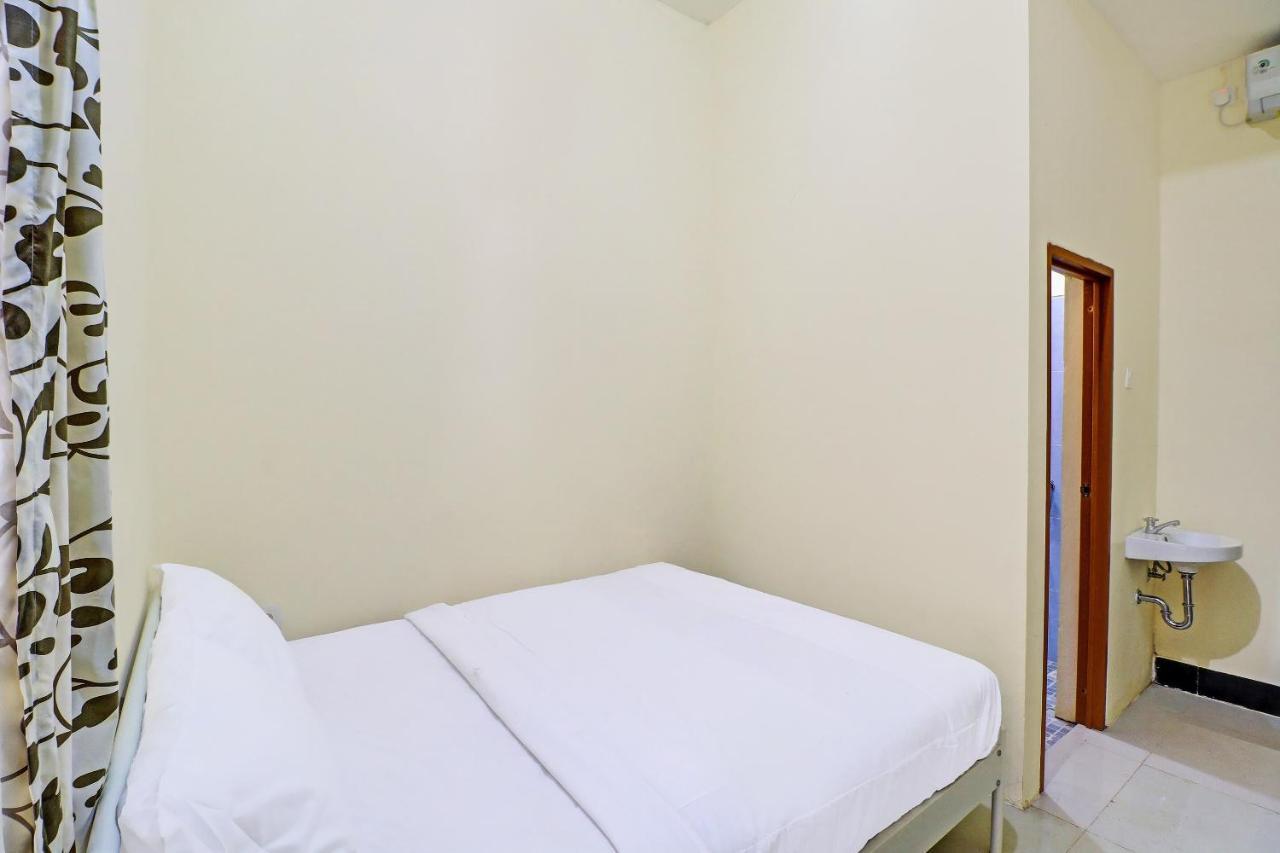 Oyo 91864 Holistic Stay Jimbaran Bagian luar foto